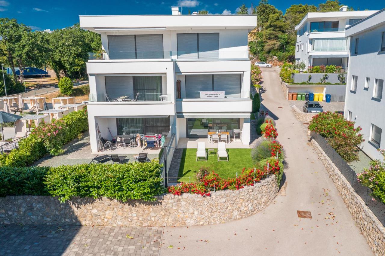 Apartments Vengust Malinska Eksteriør billede